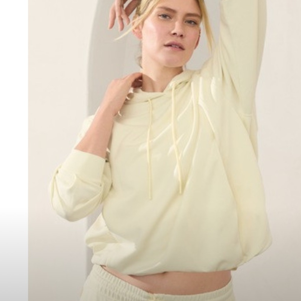 Athleta Seasoft Bubble Hem Hoodie